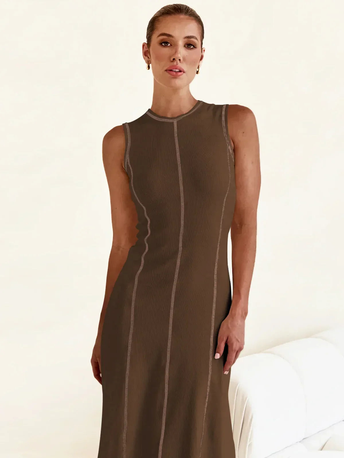 Vestido Midi de Malha Sem Mangas Vivella Eleganza