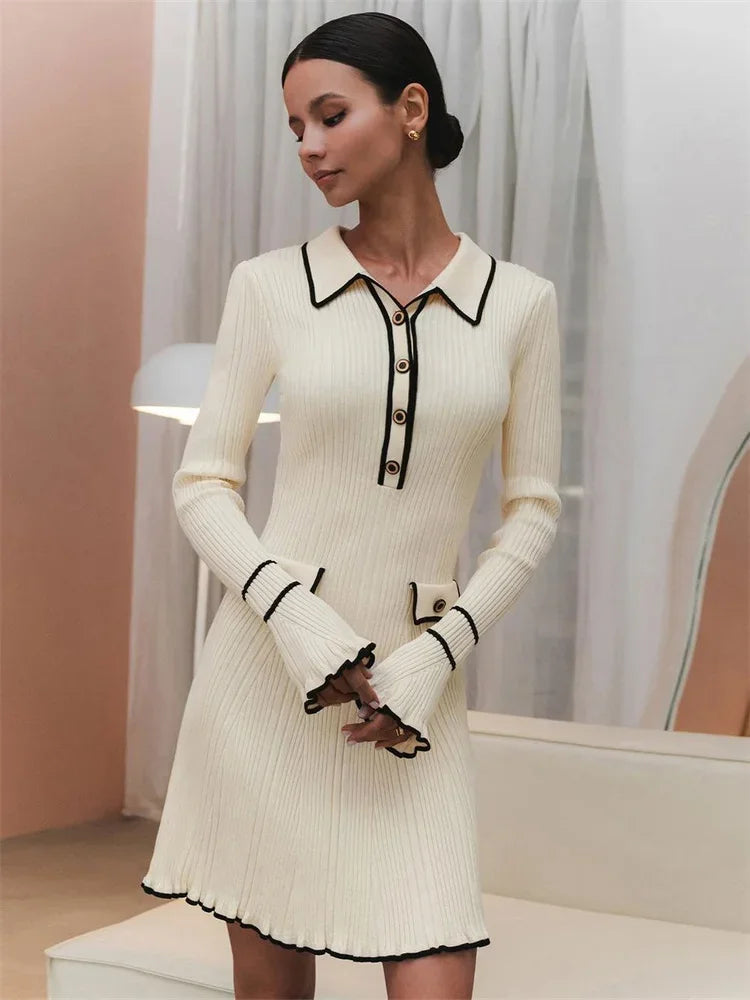 Vestido Curto Manga Longa com Botões Vivella Amélie