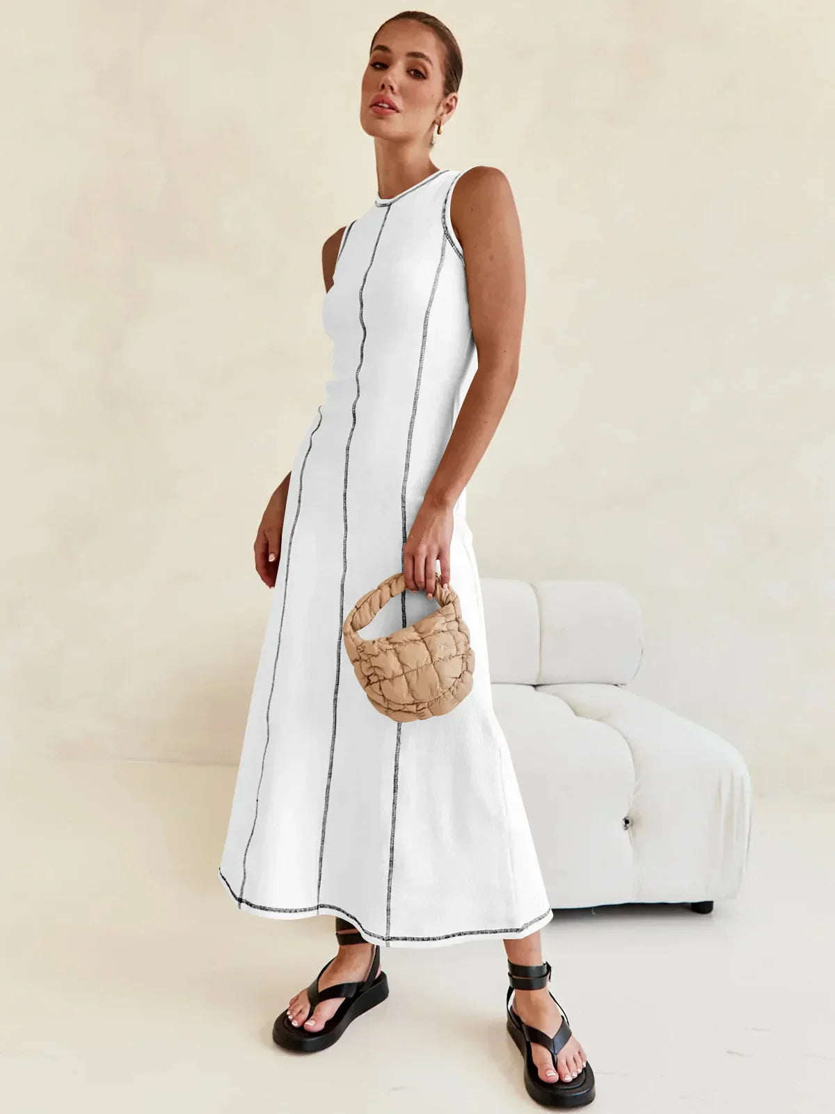 Vestido Midi de Malha Sem Mangas Vivella Eleganza