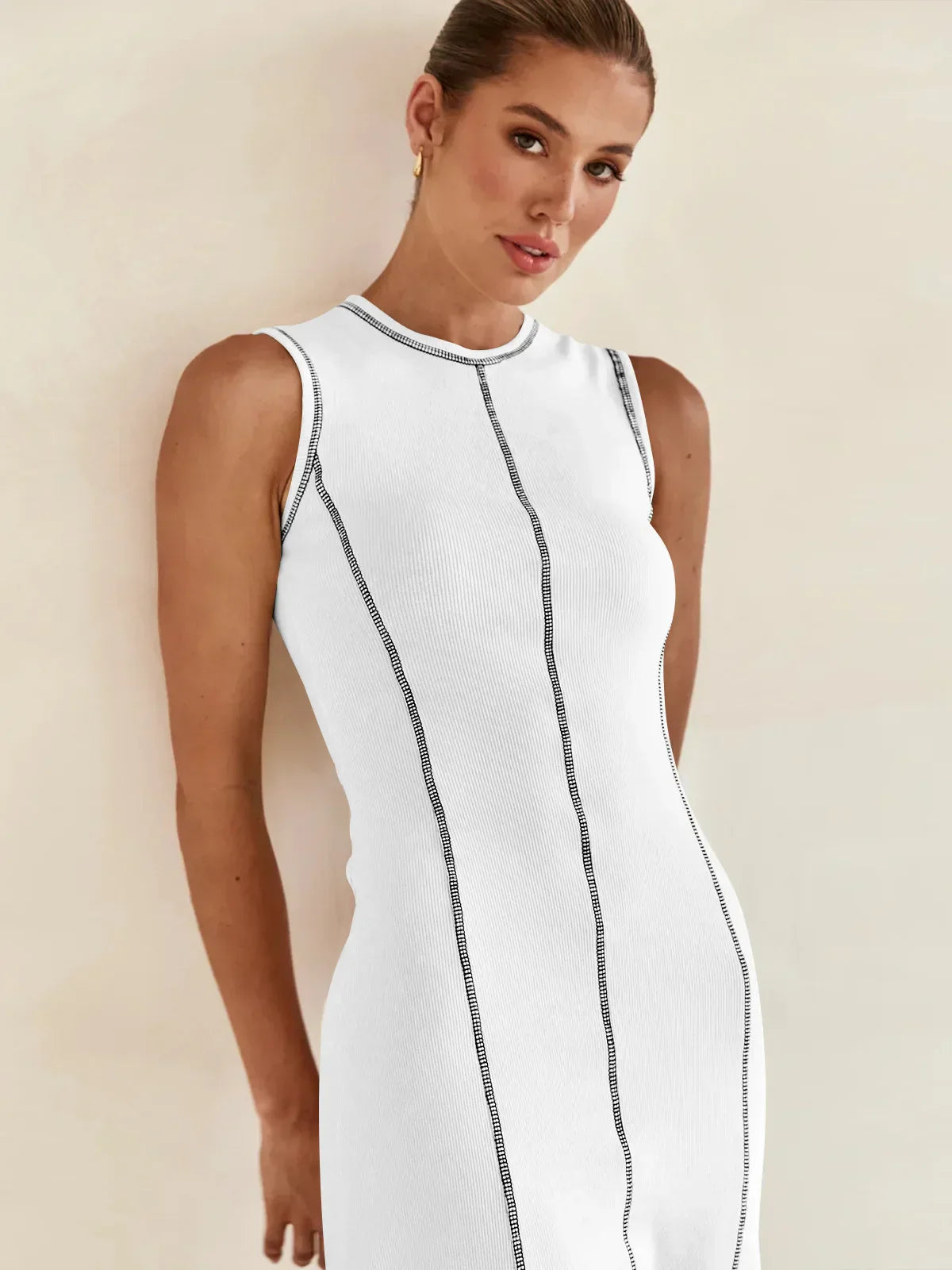Vestido Midi de Malha Sem Mangas Vivella Eleganza