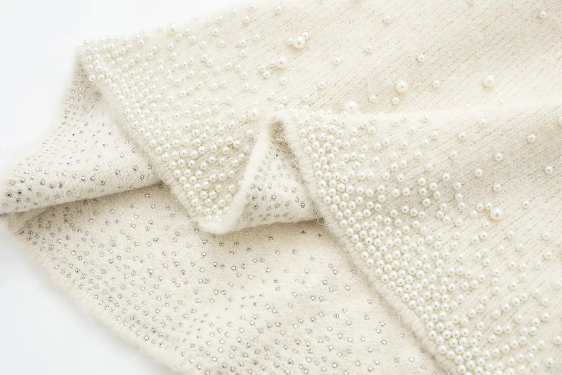Conjunto Tricô Sueter e Saia com Pérolas Vivella Martina