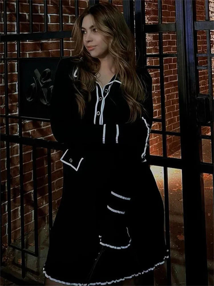 Vestido Curto Manga Longa com Botões Vivella Amélie