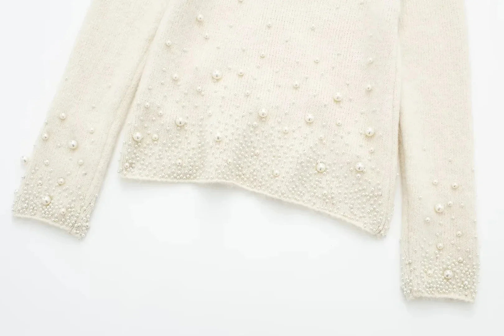 Conjunto Tricô Sueter e Saia com Pérolas Vivella Martina
