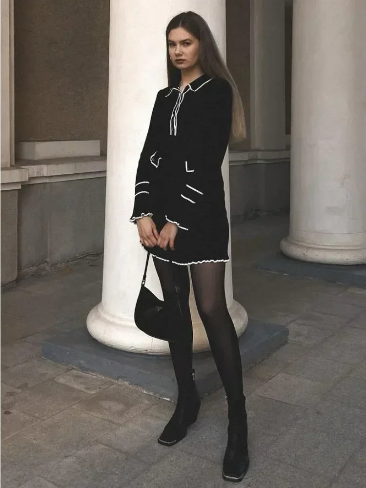 Vestido Curto Manga Longa com Botões Vivella Amélie