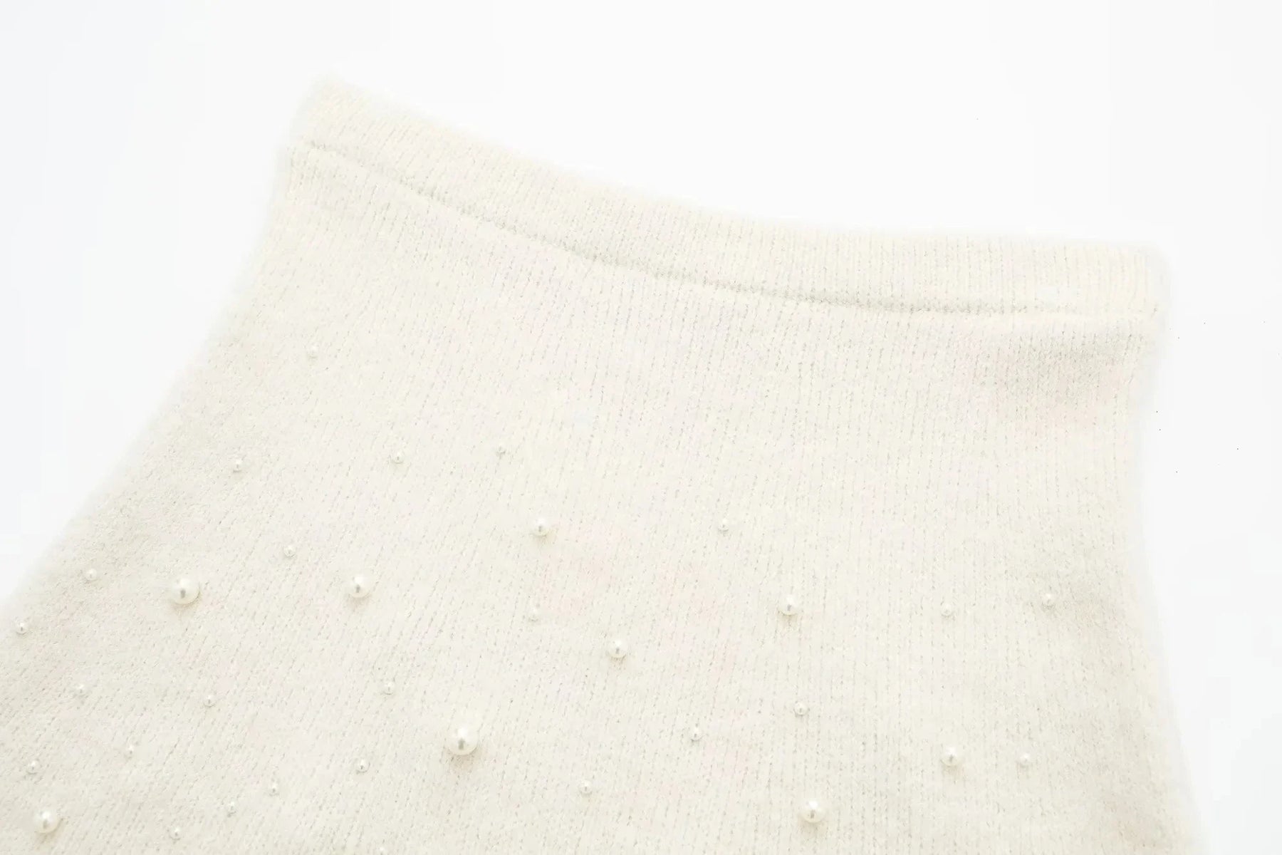 Conjunto Tricô Sueter e Saia com Pérolas Vivella Martina