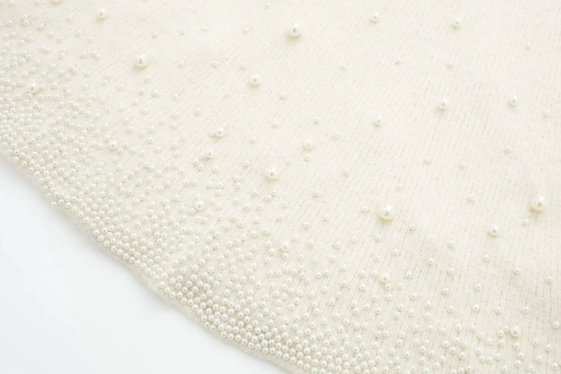 Conjunto Tricô Sueter e Saia com Pérolas Vivella Martina
