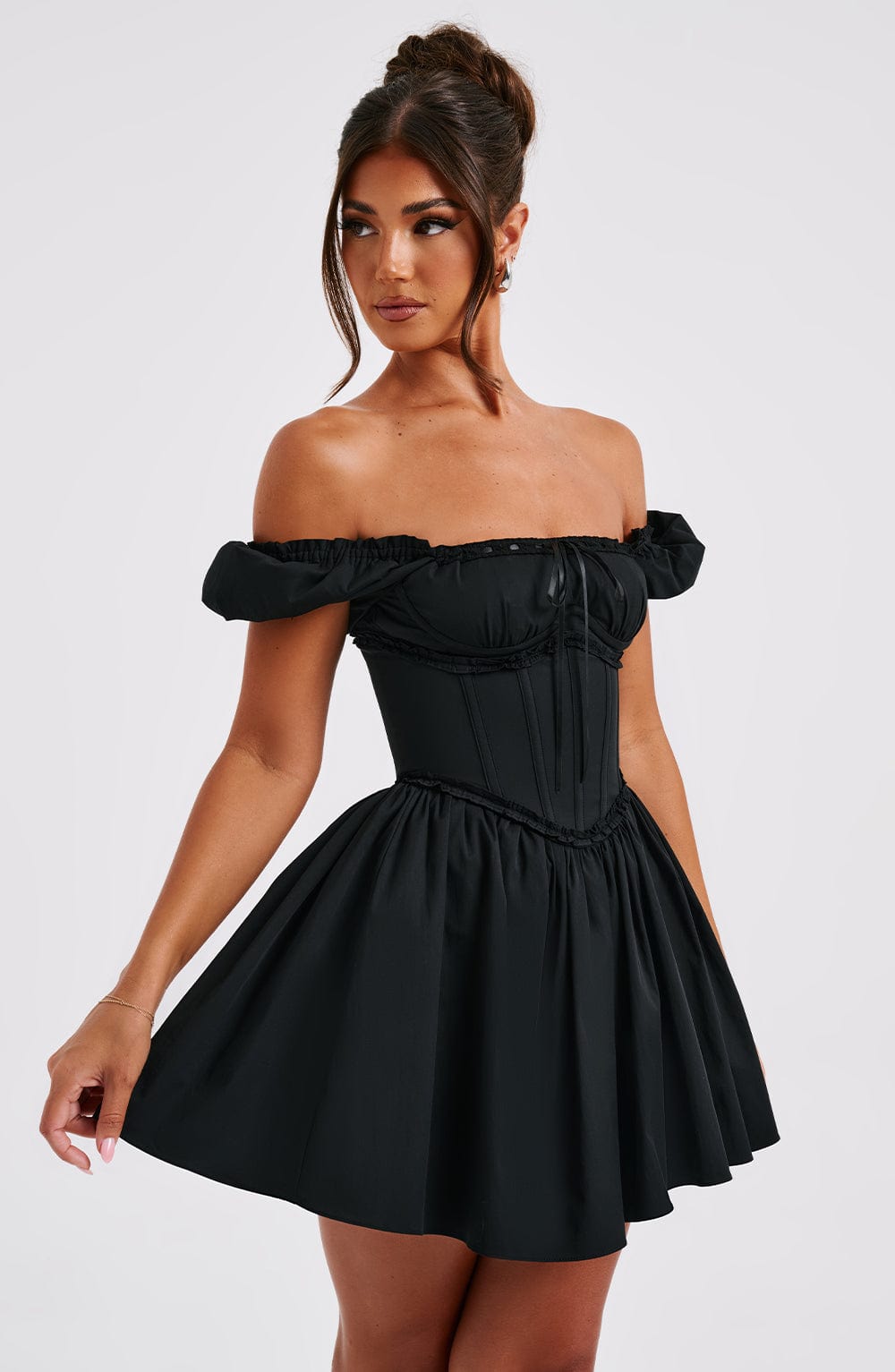 Vestido Curto Bustier Vivella Penélope Preto - GOLDEN ERA