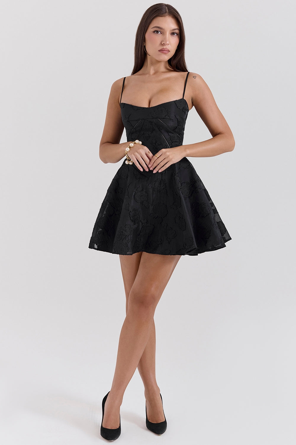 Vestido Curto Modelador com Amarrações – Vivella Selena | GOLDEN ERA