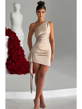 Vestido Curto de Cetim Vivella Avery