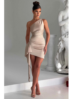 Vestido Curto de Cetim Vivella Avery