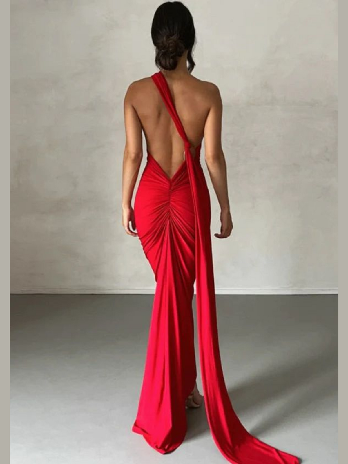 Vestido Longo Maxi de Um Ombro Só e Costas Abertas Vivella Natalie - FULL