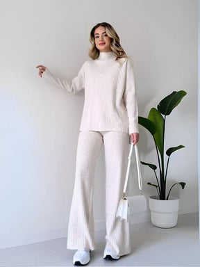 Conjunto de Tricô Canelado com Suéter Mullet Gola Alta e Calça Pantalona Vivella Laura - OUTONO/INVERNO