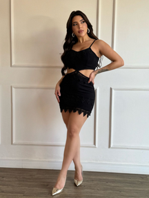 Vestido Curto Com Aplicação de Guipir Vivella - FULL