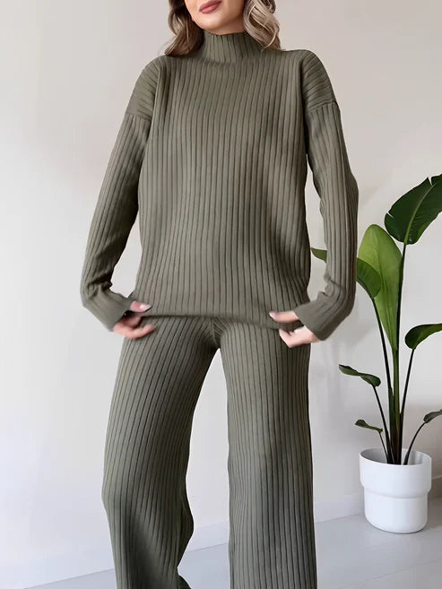 Conjunto de Tricô Canelado com Suéter Mullet Gola Alta e Calça Pantalona Vivella Laura - OUTONO/INVERNO