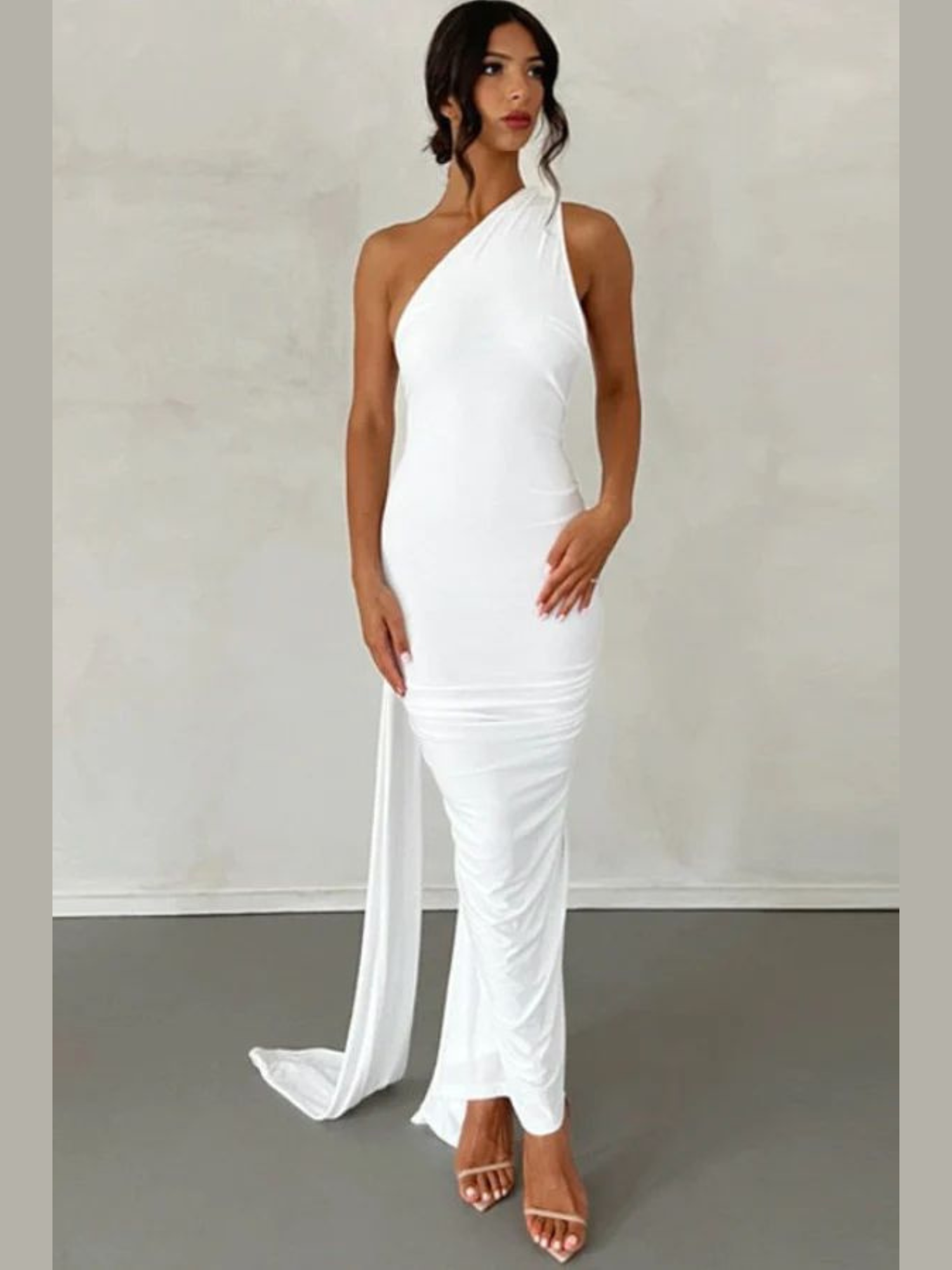 Vestido Longo Maxi de Um Ombro Só e Costas Abertas Vivella Natalie - FULL