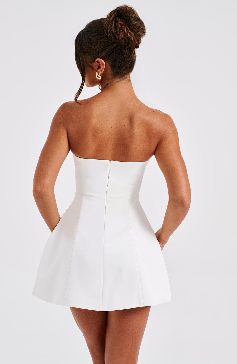 Vestido Curto Sem Alças Alfaiataria Vivella  Kiara