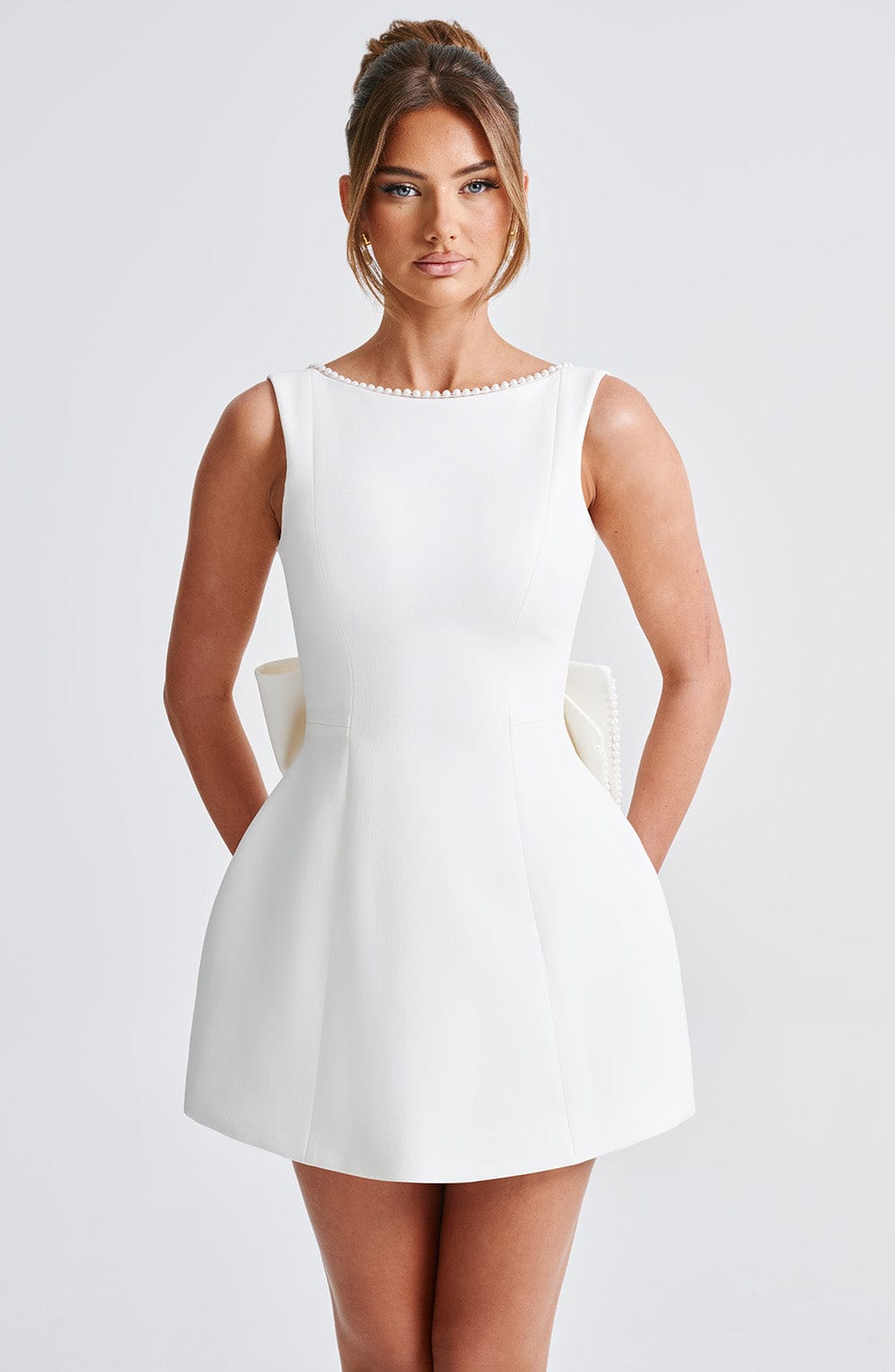 Vestido Curto Com Laço Vivella Perle