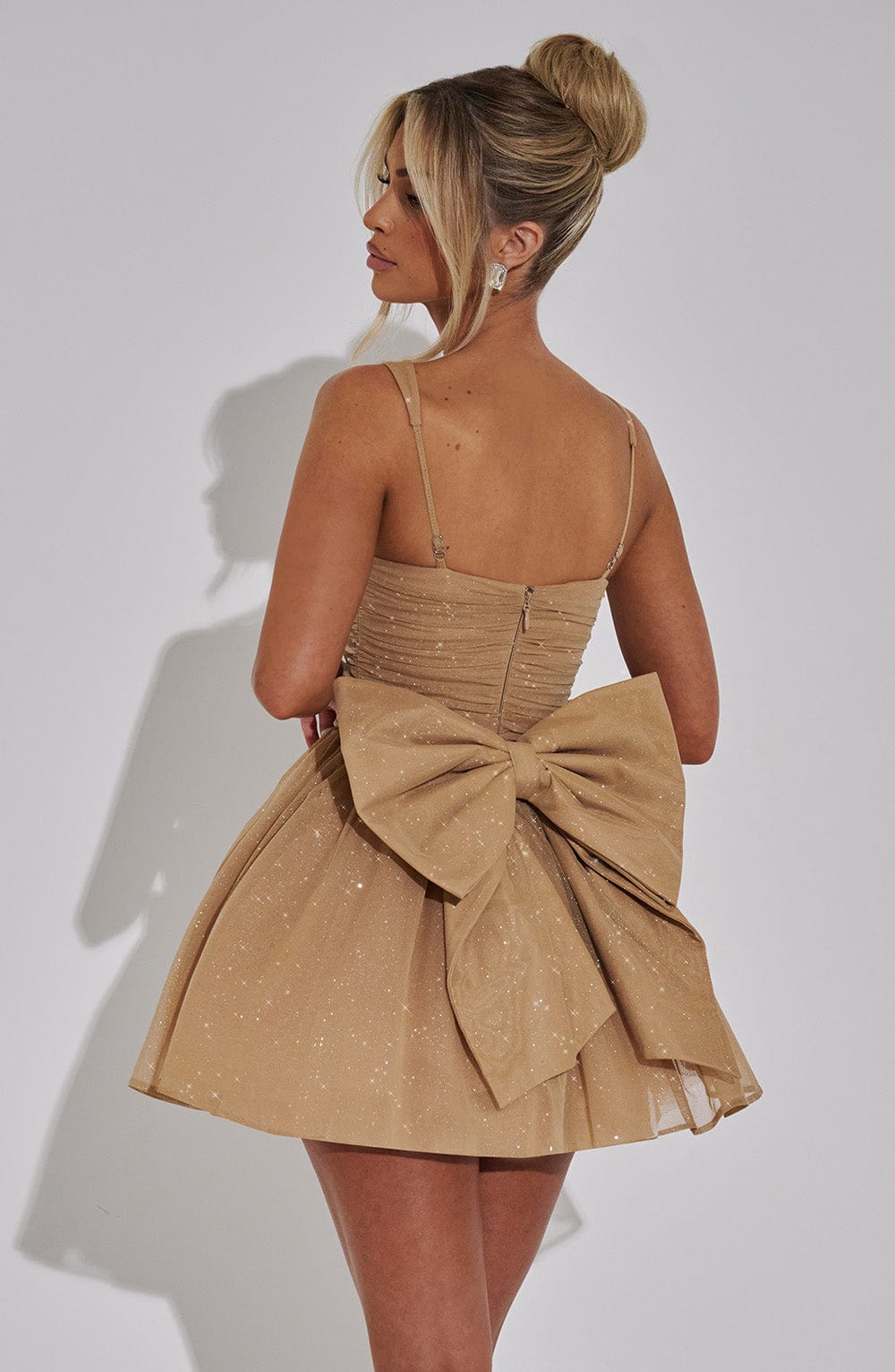Vestido Curto Com Alças de Brilho Vivella Glam Luxo - FULL