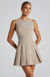 Vestido Curto Alfaiataria Vivella Jade