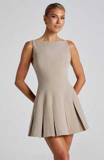 Vestido Curto Alfaiataria Vivella Jade