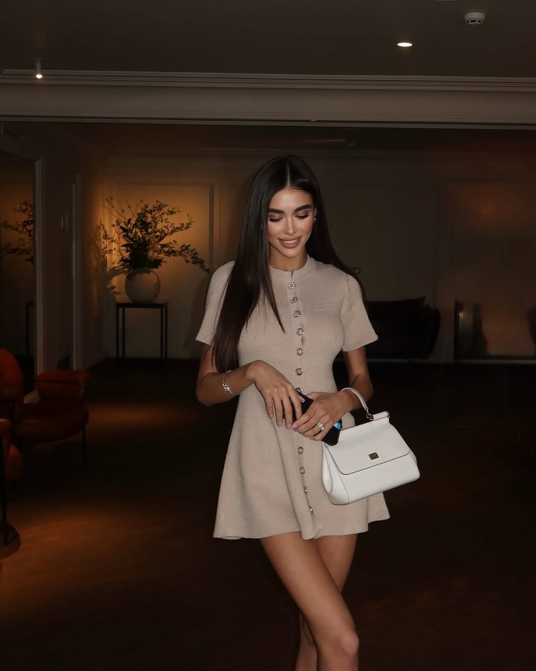 Vestido Curto Tricô com Botões Vivella Bele