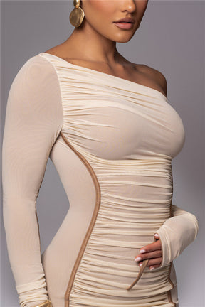 Vestido Midi Manga Longa de Tule Forrado Vivella Lauren