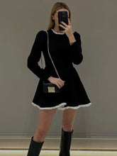 Vestido Curto de Camurça Retrô Vivella Melissa