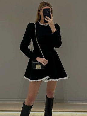 Vestido Curto de Camurça Retrô Vivella Melissa