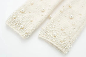 Conjunto Tricô Sueter e Saia com Pérolas Vivella Martina