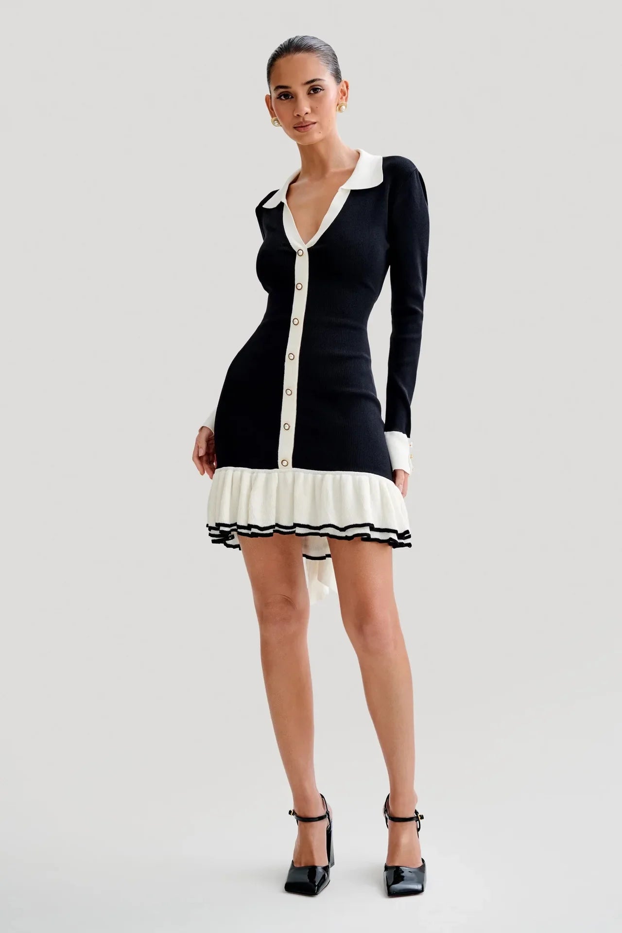 Vestido Curto Manga Longa com Botões Vivella Grace