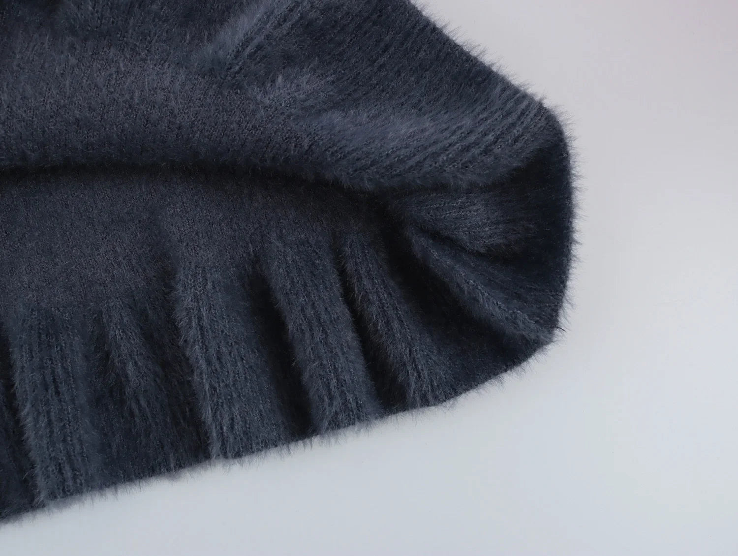 Vestido Curto Tricô com Pérolas Vivella Anya