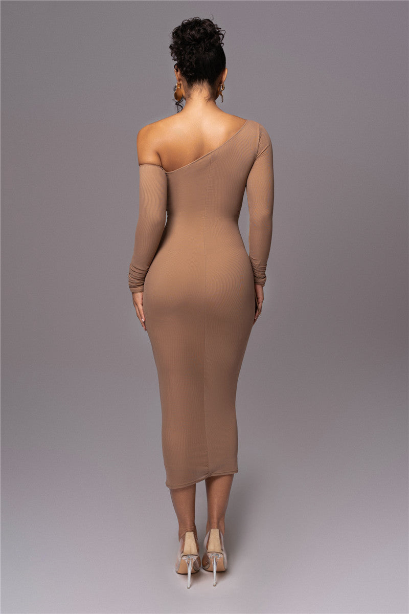 Vestido Midi Manga Longa de Tule Forrado Vivella Lauren