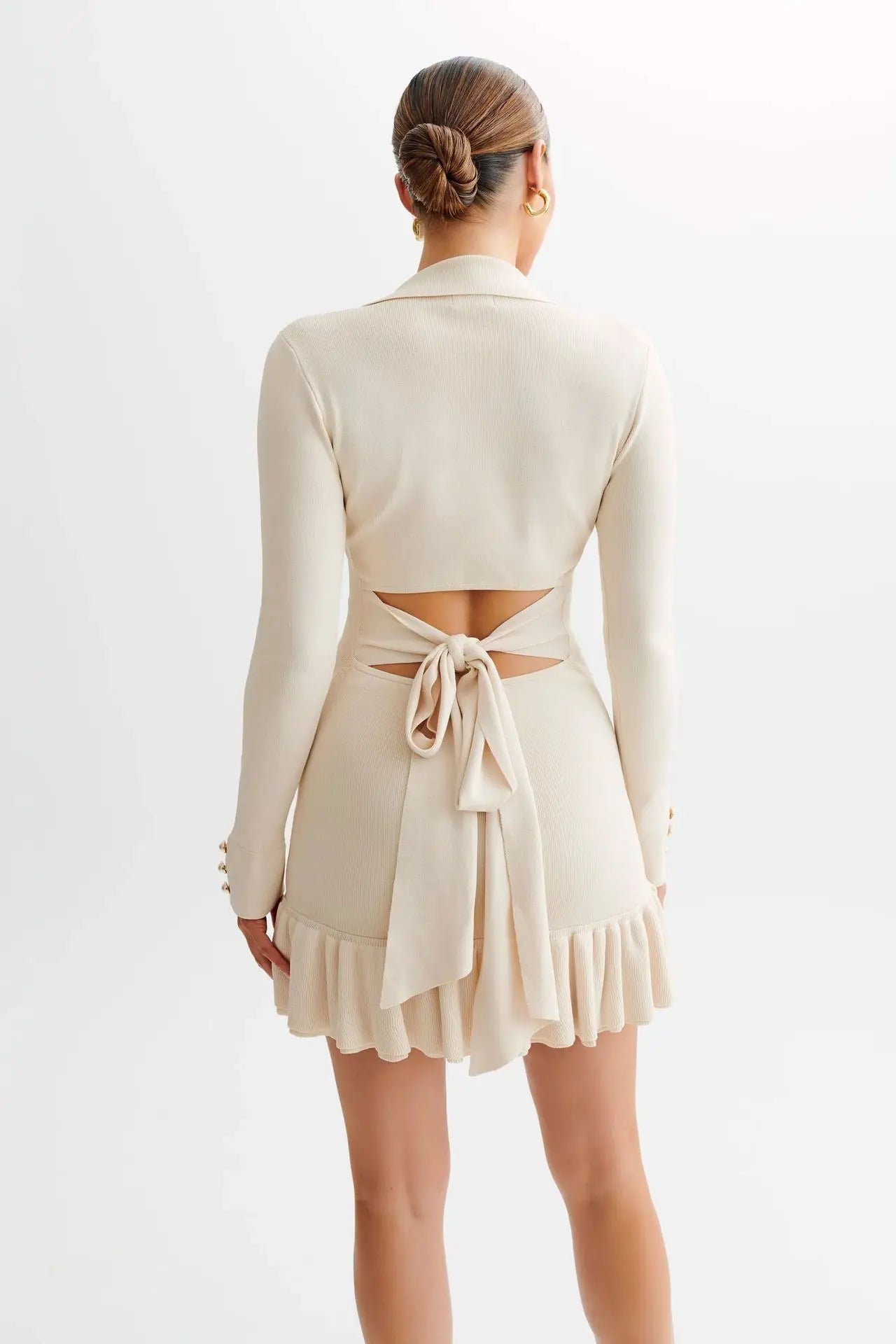 Vestido Curto Manga Longa com Botões Vivella Grace
