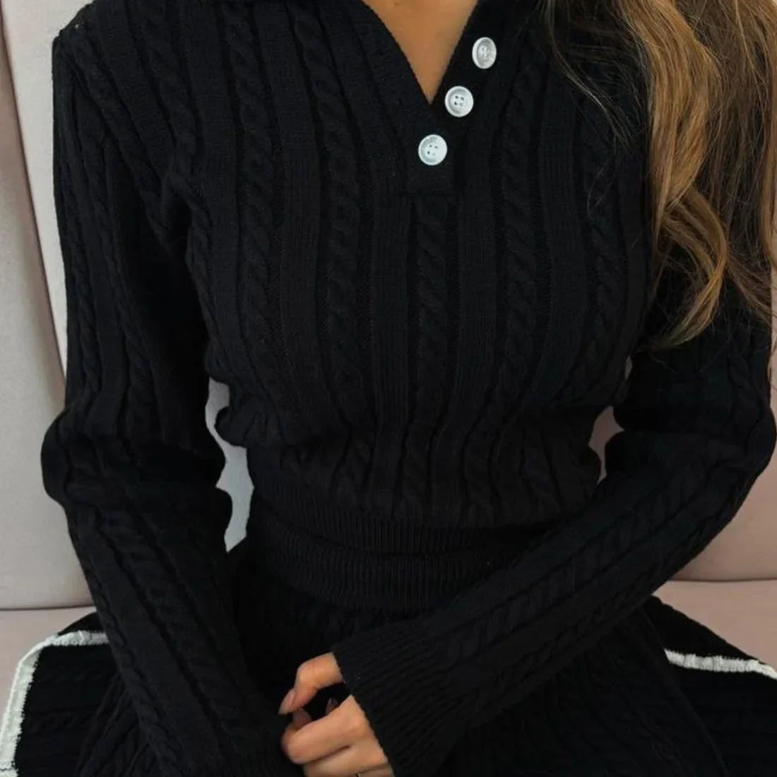 Conjunto Tricô Cropped Manga Comprida e Saia Vivella Antonella