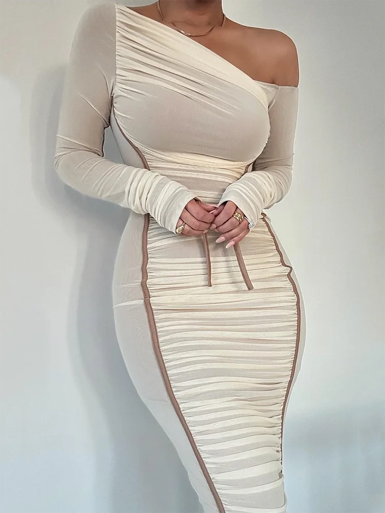 Vestido Midi Manga Longa de Tule Forrado Vivella Lauren