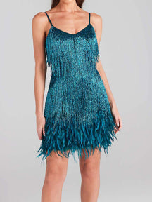 Vestido de Paetê Com Franjas e Plumas  Vivella Caterine