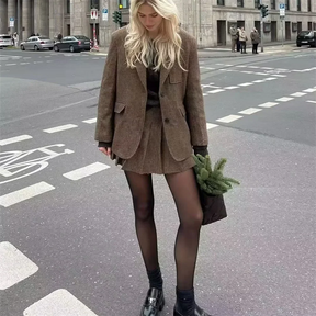 Conjunto Blazer e Saia Curta Plissada Vivella Charlotte