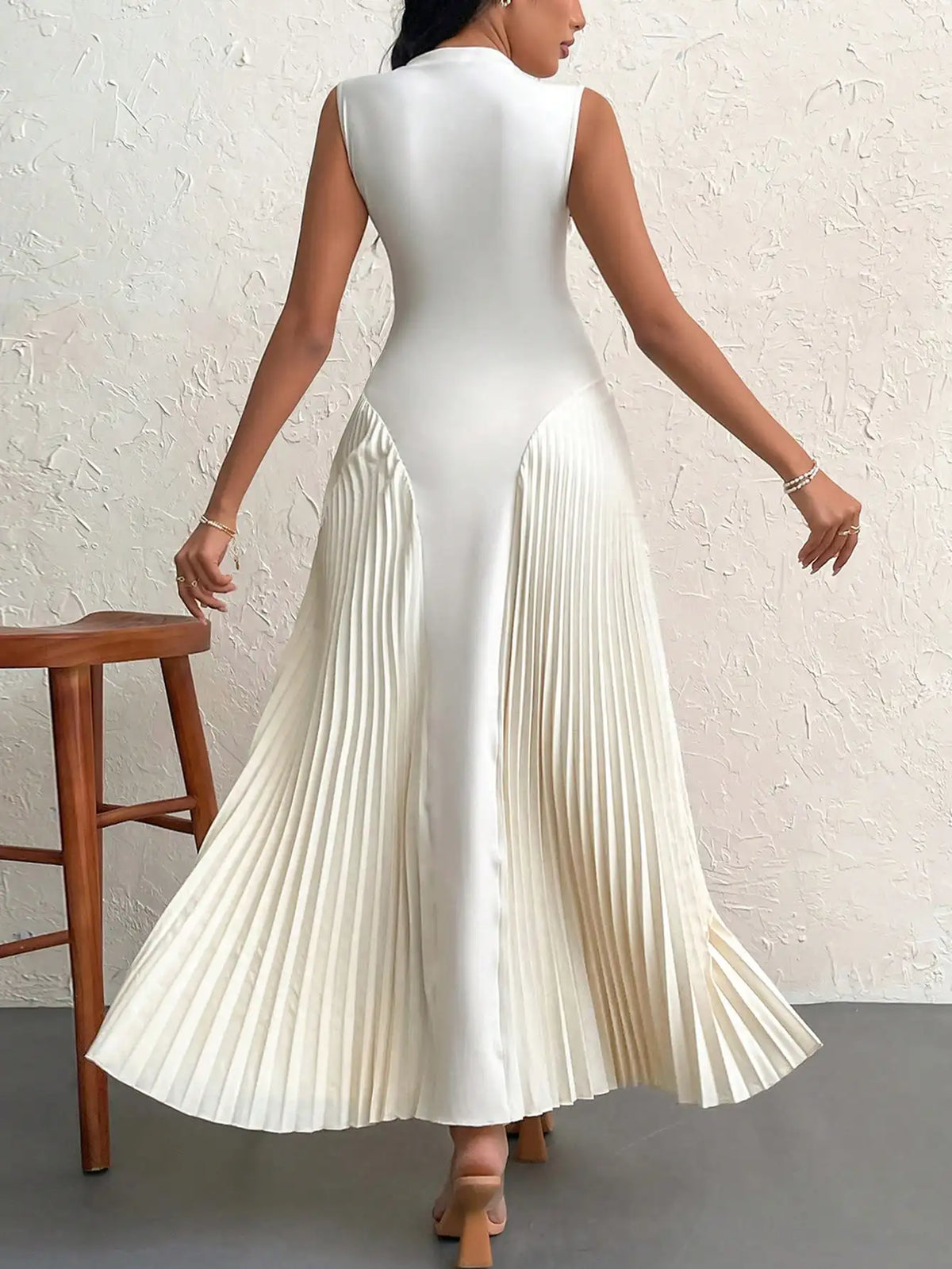 Vestido Midi Regata Plissado Vivella Auren