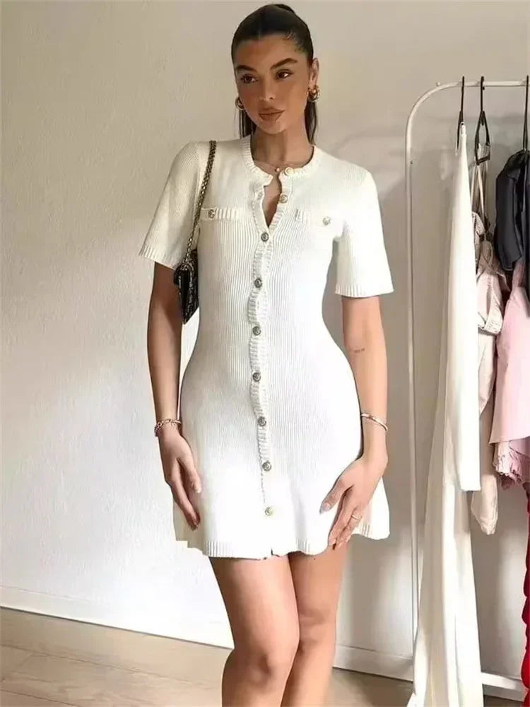 Vestido Curto Tricô com Botões Vivella Bele