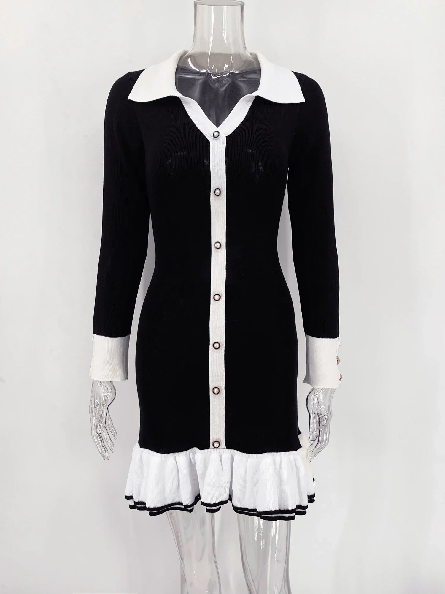 Vestido Curto Manga Longa com Botões Vivella Grace