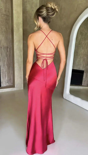 Vestido Longo de Cetim com Fenda e Decote nas Costas Vivella Stela