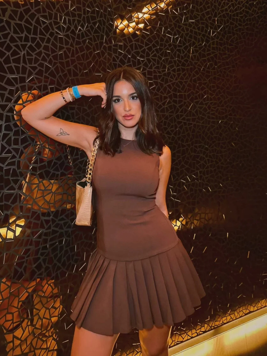 Vestido Curto Barra Plissada Vivella Amara