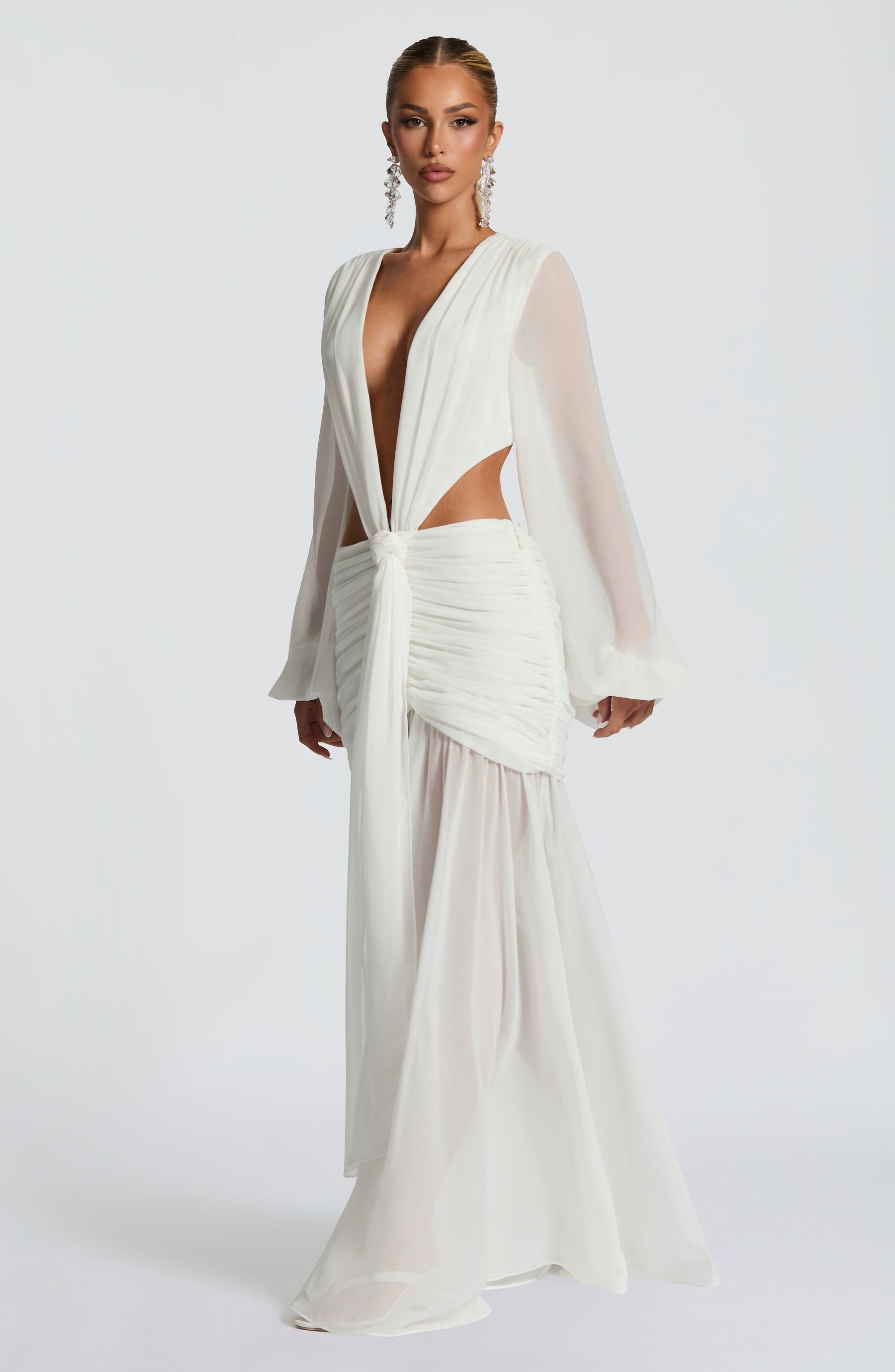 Vestido Longo Manga Comprida em Tule Vivella Kyra
