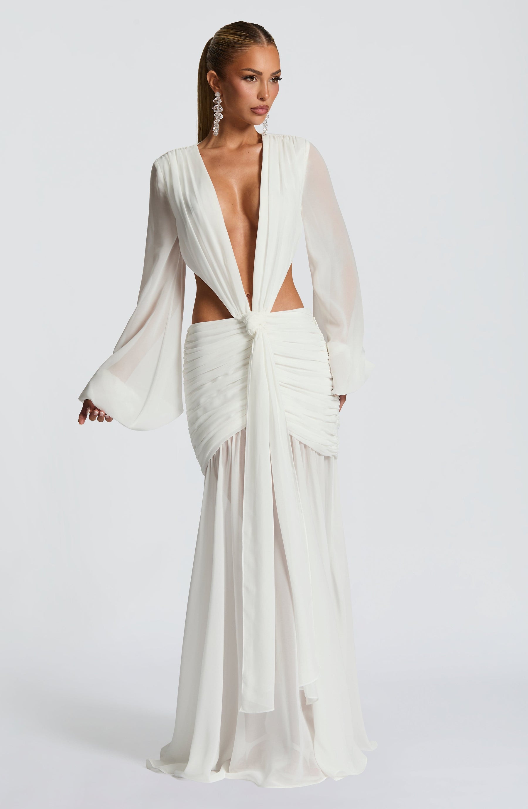 Vestido Longo Manga Comprida em Tule Vivella Kyra
