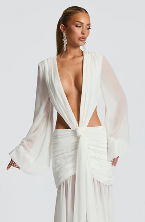 Vestido Longo Manga Comprida em Tule Vivella Kyra