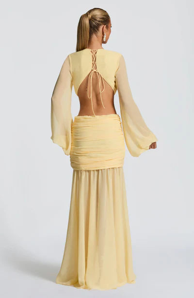 Vestido Longo Manga Comprida em Tule Vivella Kyra