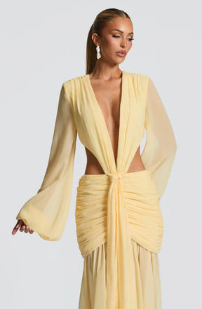 Vestido Longo Manga Comprida em Tule Vivella Kyra