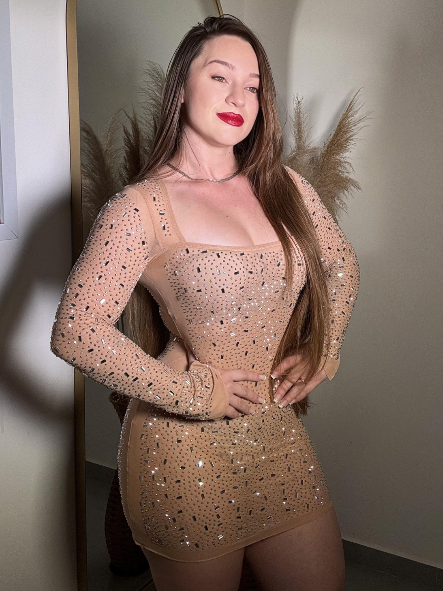 Vestido Curto Manga Longa Brilhante Vivella Shine