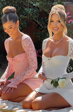 Vestido Curto Manga Longa de Renda Vivella Jacinta Rosa