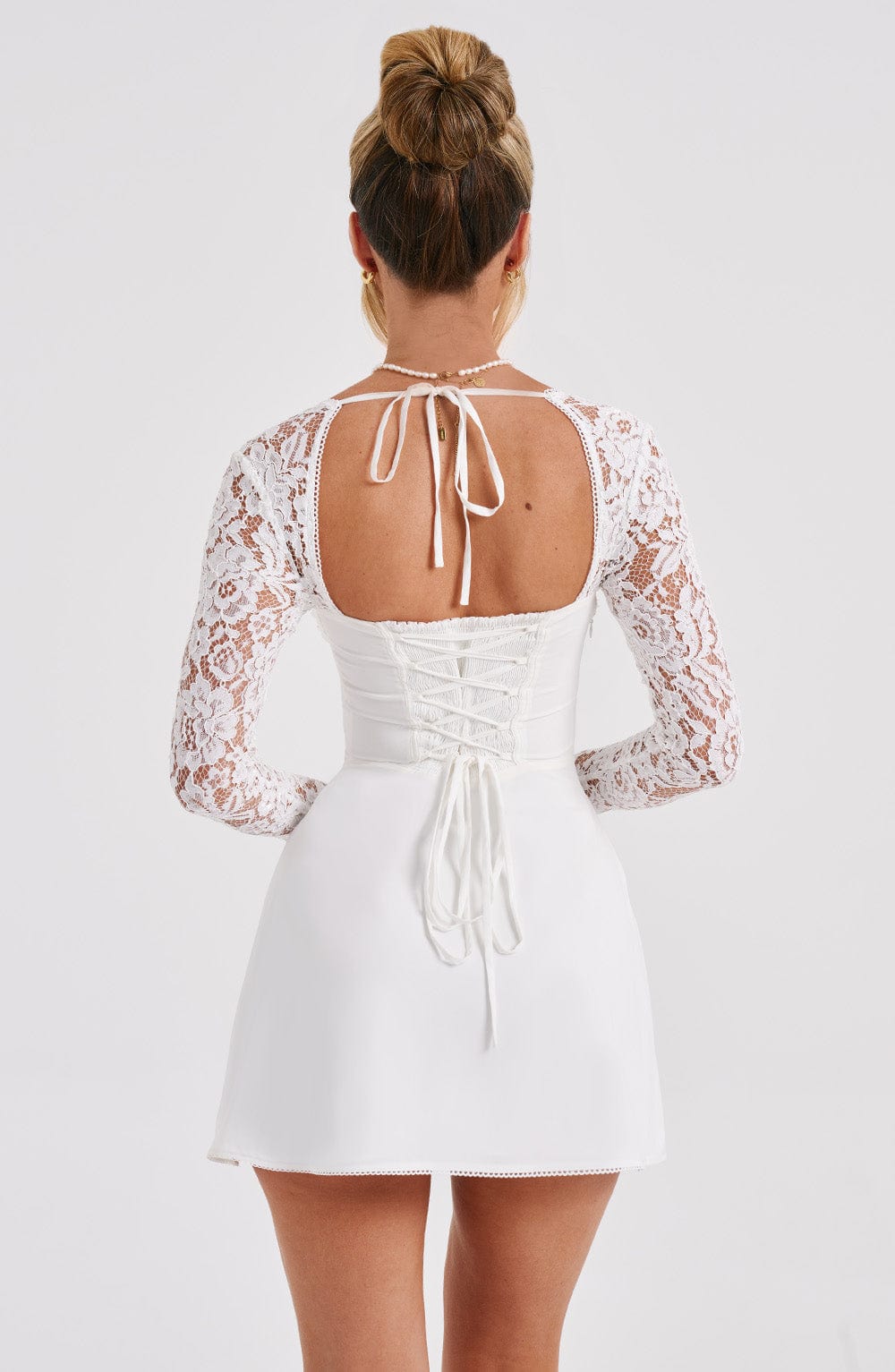 Vestido Curto Manga Longa de Renda Vivella Jacinta - GOLDEN ERA